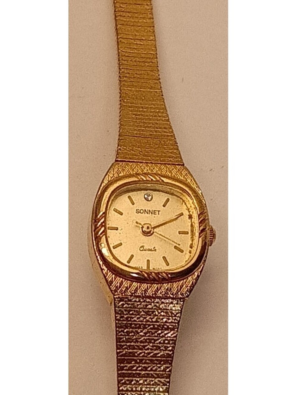 CLASSY Sonnet WOMENS FASHION WATCH GOLD TONE NICE !! Needs Battery